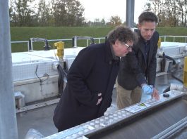 Gebruikt toiletpapier verwerkt in asfalt Van Afval Naar Asfalt